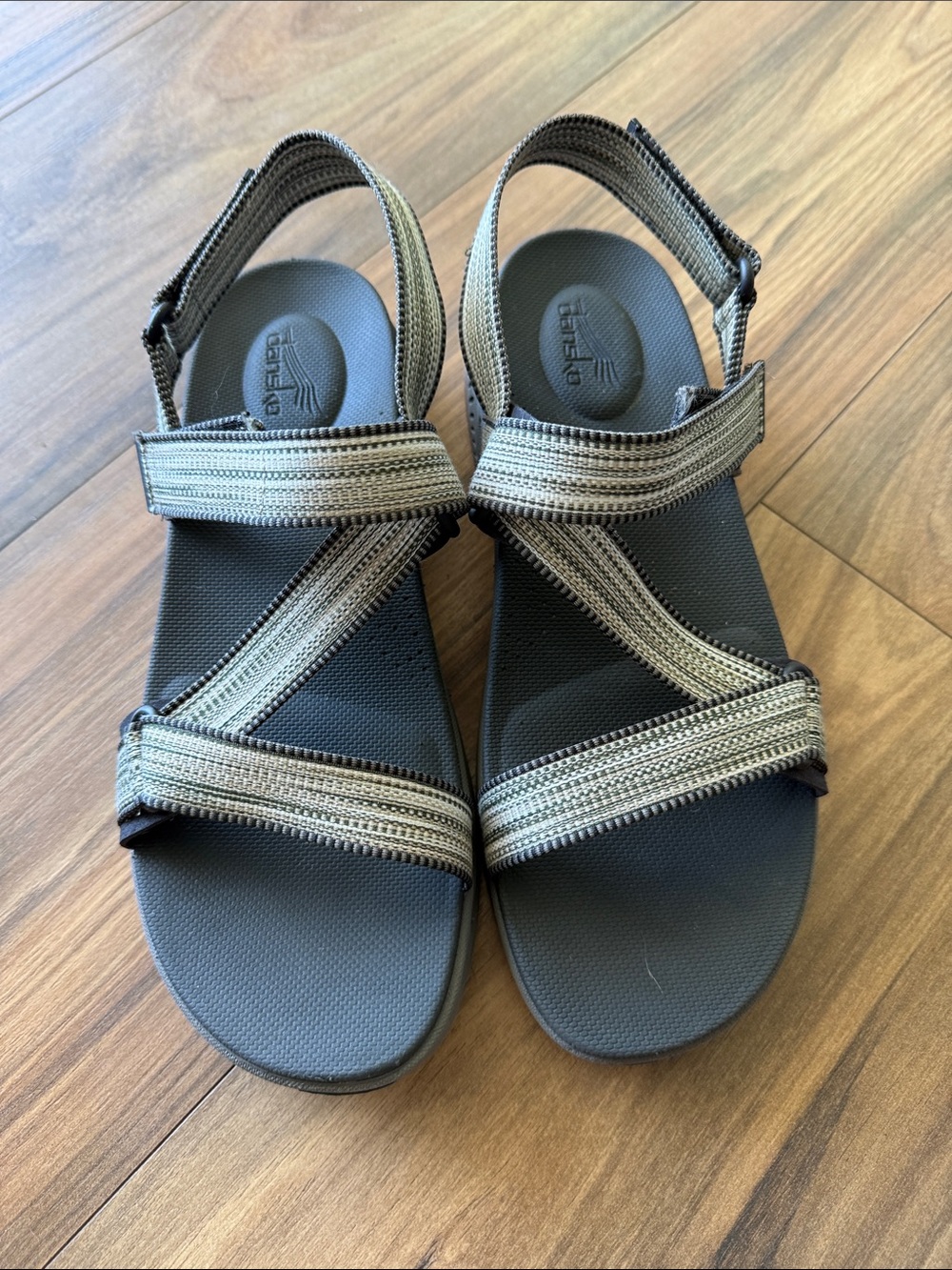 Dansko Women's Black and Tan Strappy Sandals